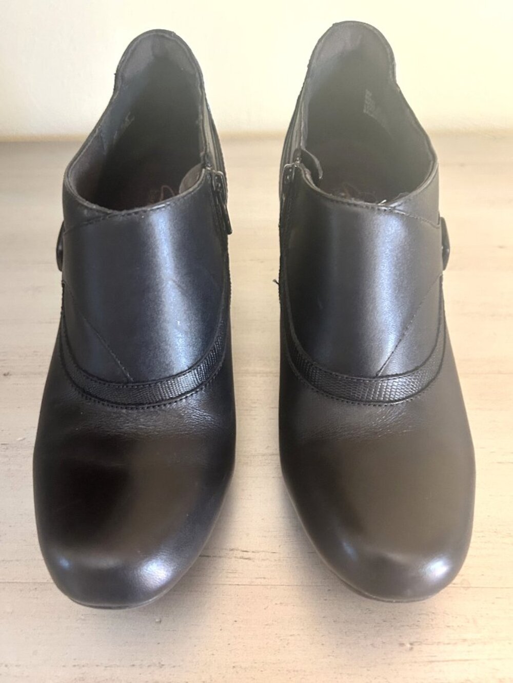 Clarks Bendables Leather Ankle Boots Comfort Heels Black Size 9m With Side Zips